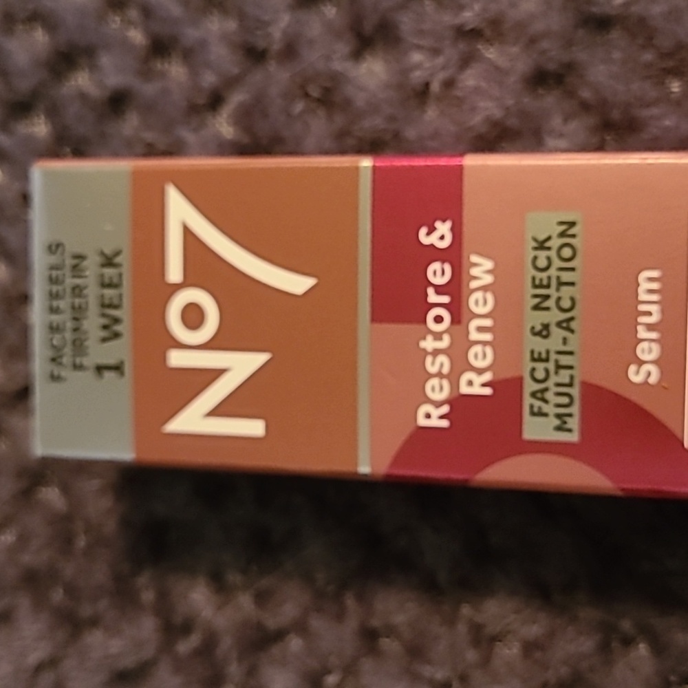 No7 Restore Renew Face Neck Multi Action Serum - Picture 2 of 4